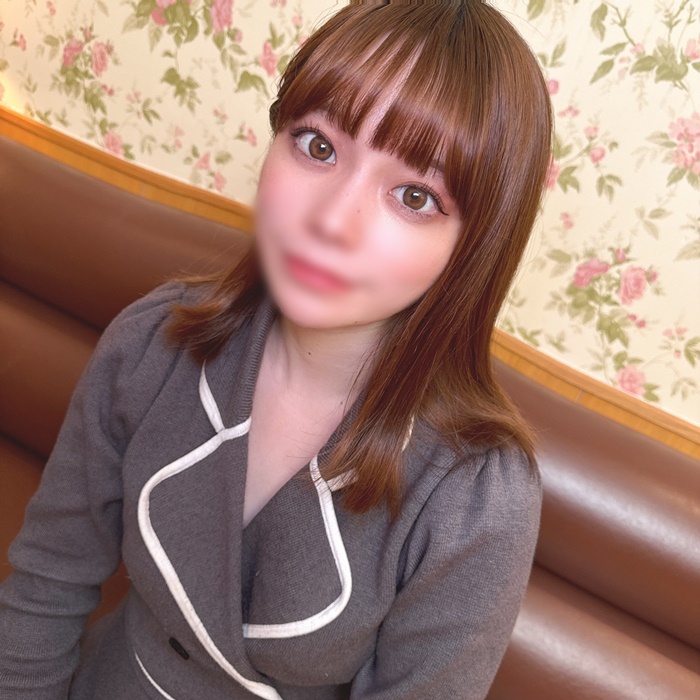 Big./Gaku./2./Year/ The cute and charming Mana-chan is adorable inside the middle, and the second round ♡ A continuous blowjob video in the pool, with facial cumshot videos, and of course, many other bonuses, super super content is available.