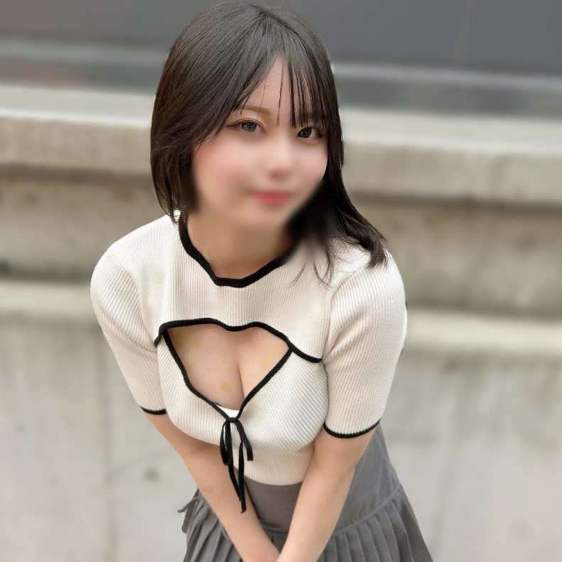 [First time, face reveal] Mizuki, who matched me without knowing anything, was careless because it was a lunchtime date, so I led her to the hotel and looked peeking, but she didn't seem to be in the way she was