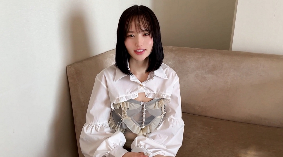 [Her debut work] Real shocking appearance from the announcer world: Retirement in 2023 G-cup beautiful announcer who fully reveals his true face, and takes on the raw creampie shoot over 80 minutes * Ends when sold out.