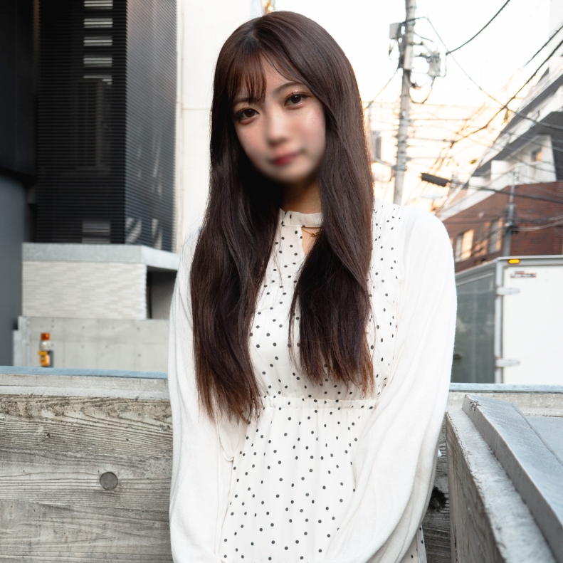 [SSS grade]**pyjpq*jspn [First shoot] 18-year-old reveals her beautiful naked body with a great figure and is embarrassed, and she doesn't want to show it, and she doesn't stop slurping and insemination deep inside her vagina