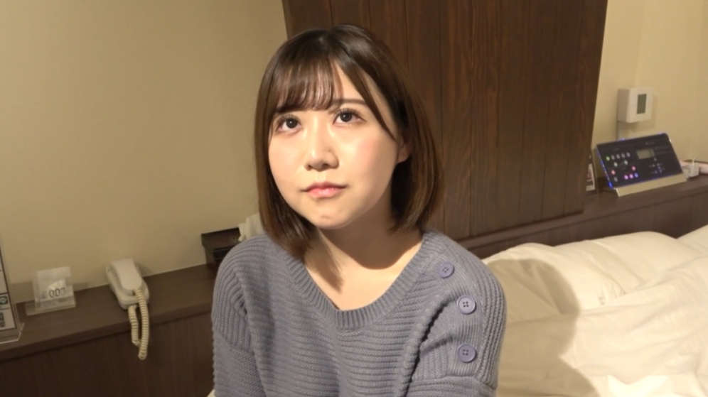 [Individual Shooting/Amateur] She is seen watching her infidelity and has sex without her boyfriend telling her.