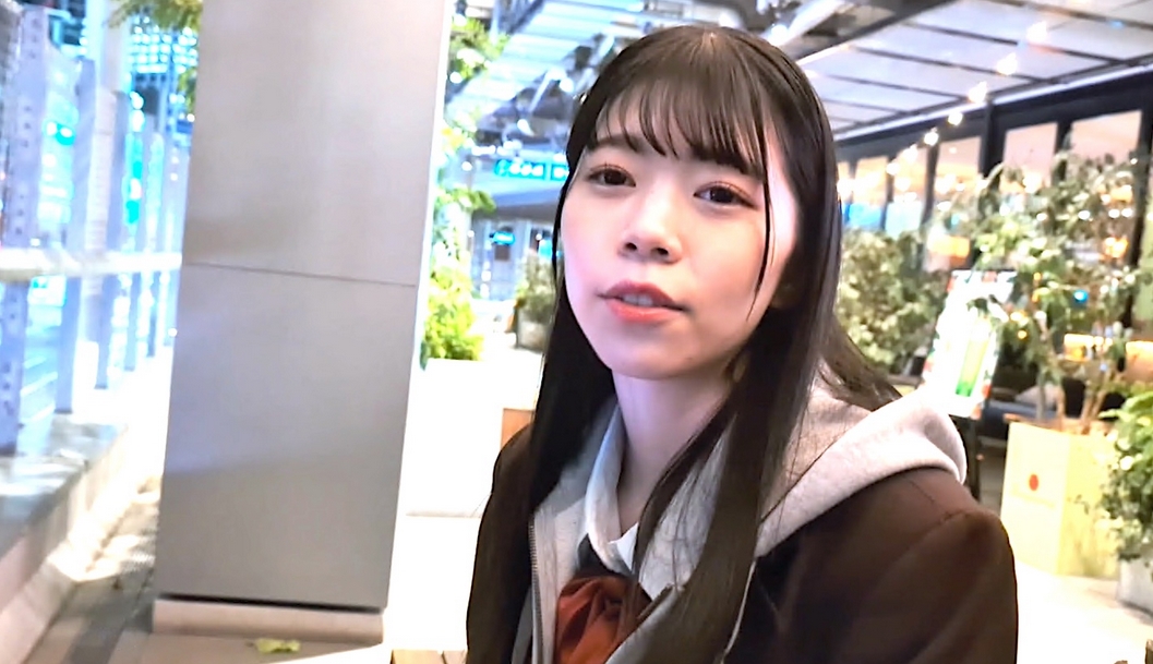 Creampie in the highest ever pink pussy, Kana-chan is thrust into her hard-earned man's cock all night long.